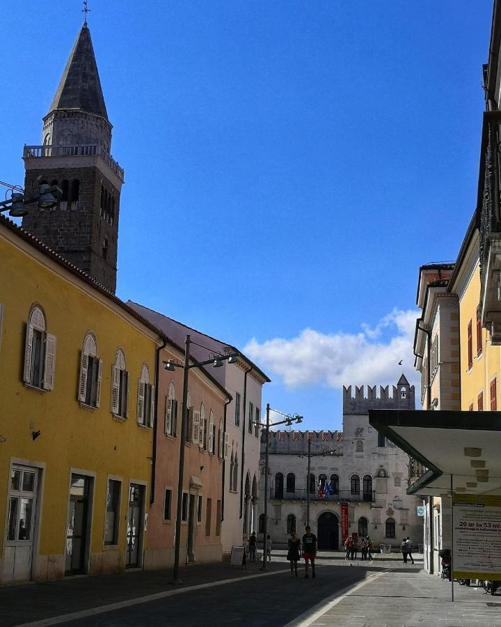 Happy Casa Oldtown Boutique Apartment Koper Exterior photo