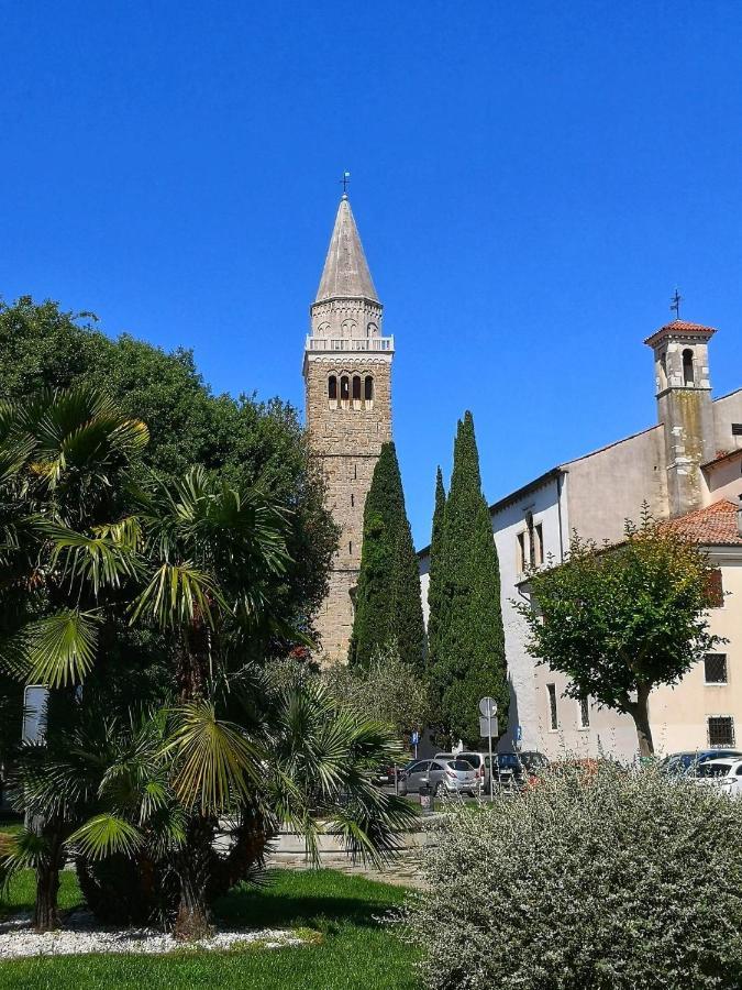 Happy Casa Oldtown Boutique Apartment Koper Exterior photo