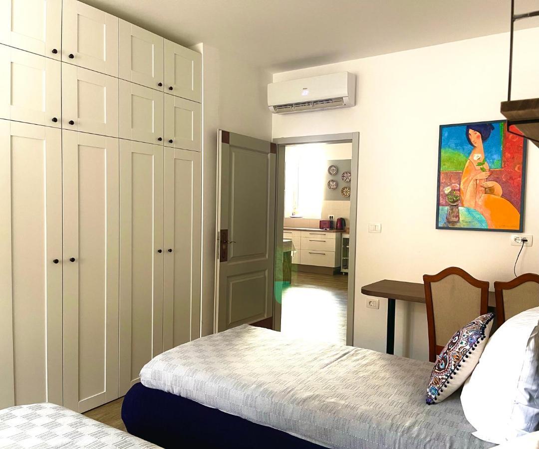 Happy Casa Oldtown Boutique Apartment Koper Exterior photo