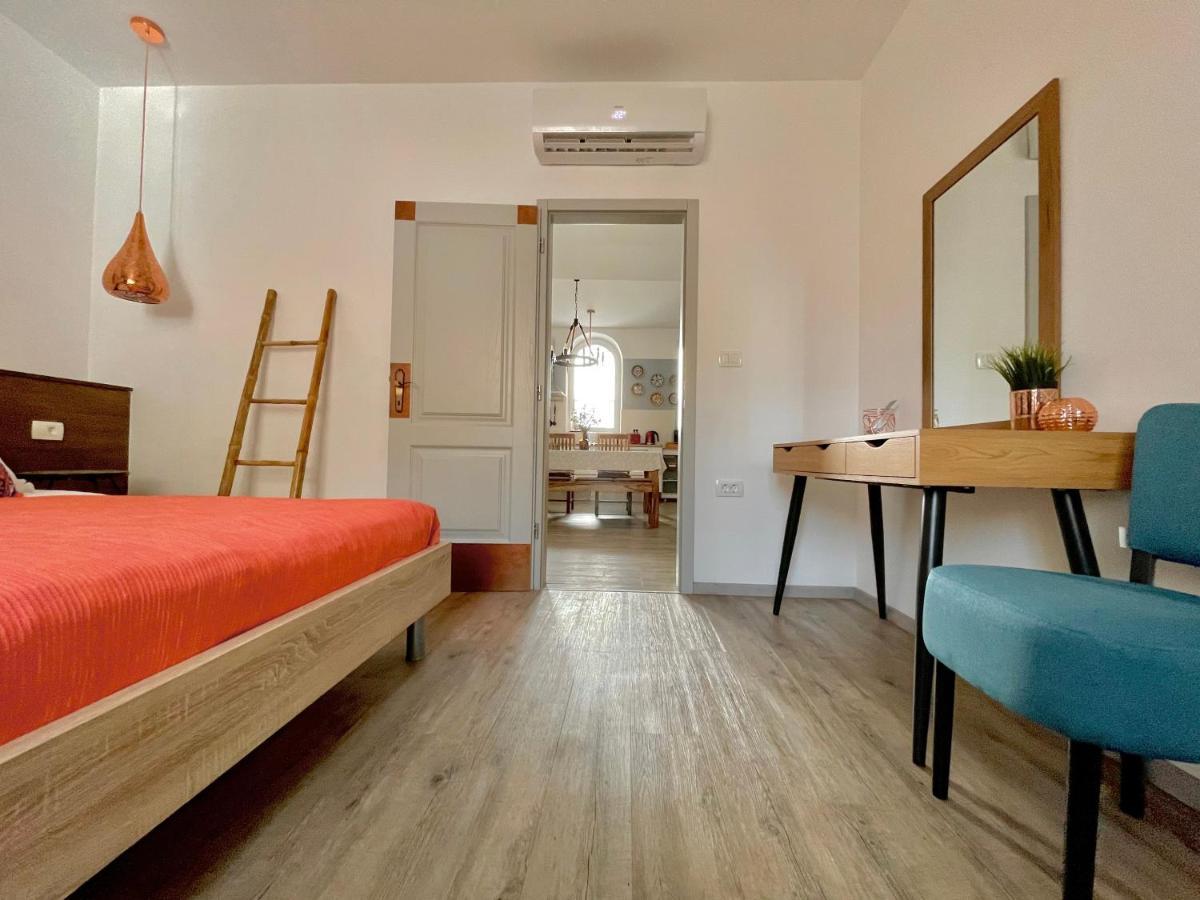 Happy Casa Oldtown Boutique Apartment Koper Exterior photo