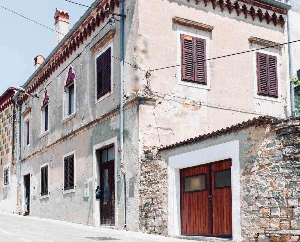 Happy Casa Oldtown Boutique Apartment Koper Exterior photo